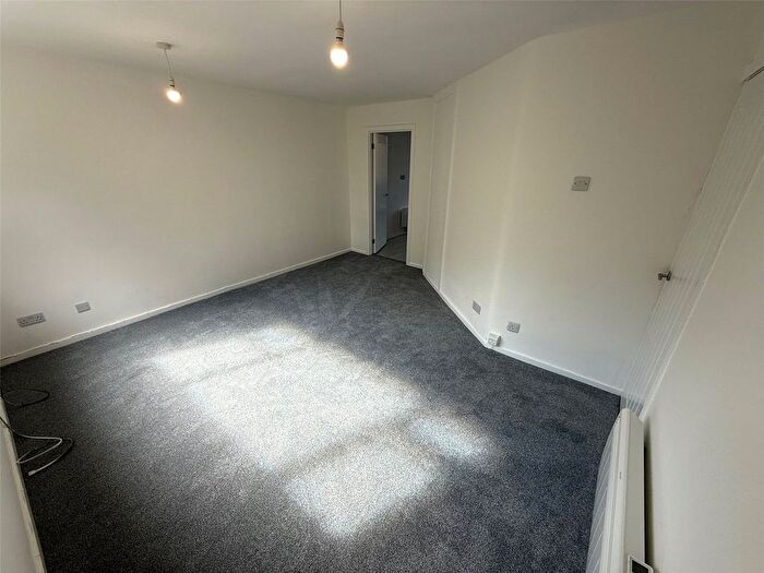 1 Bedroom Flat To Rent In Newton Close, Wigan, Greater Manchester, WN1
