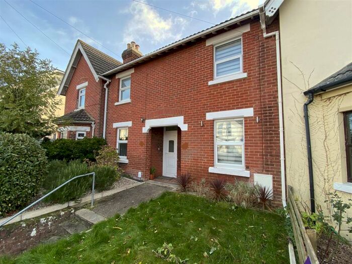 3 Bedroom Terraced House To Rent In Albert Road, Poole, BH12