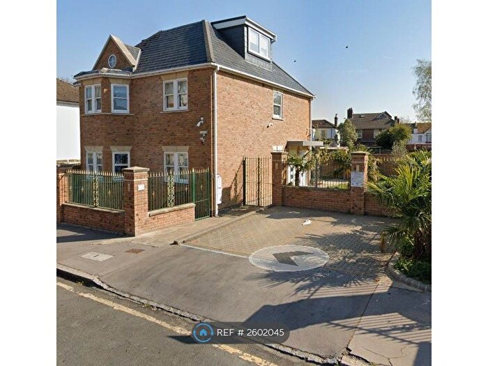 2 Bedroom Flat To Rent In Nicholson Road, Croydon, CR0