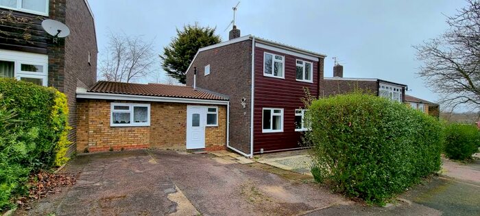 4 Bedroom Link Detached House To Rent In Lark Rise, Hatfield, AL10