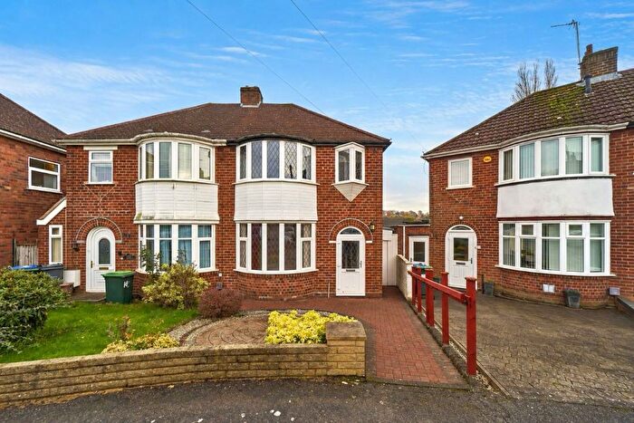 3 Bedroom Semi-Detached House For Sale In Hesket Avenue, Oldbury, B68