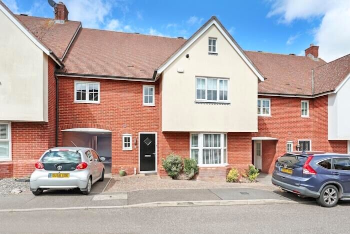 4 Bedroom Terraced House For Sale In The Gables, Ongar, CM5