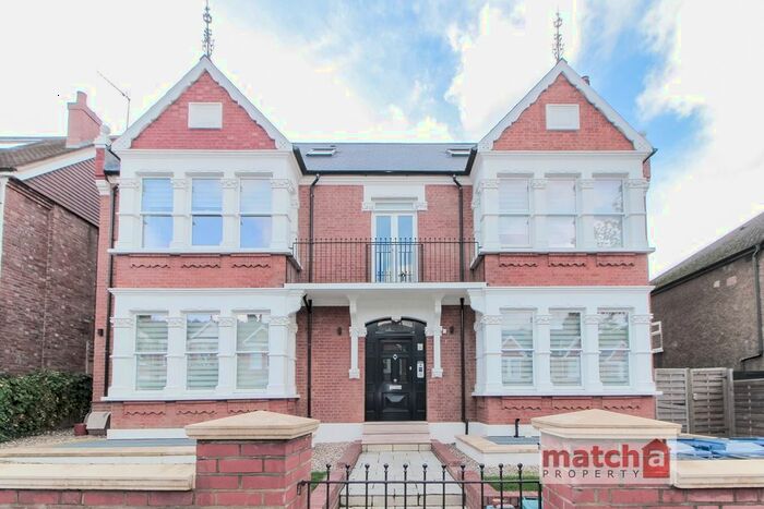 2 Bedroom Flat To Rent In Woodfield Road, Ealing, London, W5
