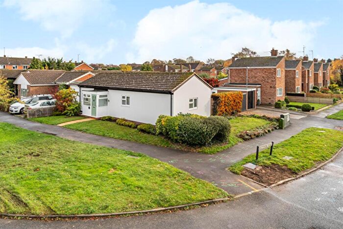 3 Bedroom Detached Bungalow For Sale In Goswell End Road, Harlington, LU5