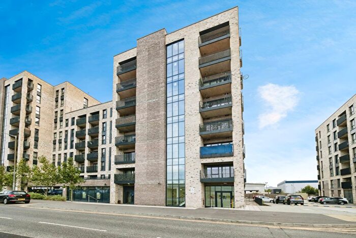 1 Bedroom Flat For Sale In Merrielands Crescent, Dagenham, RM9