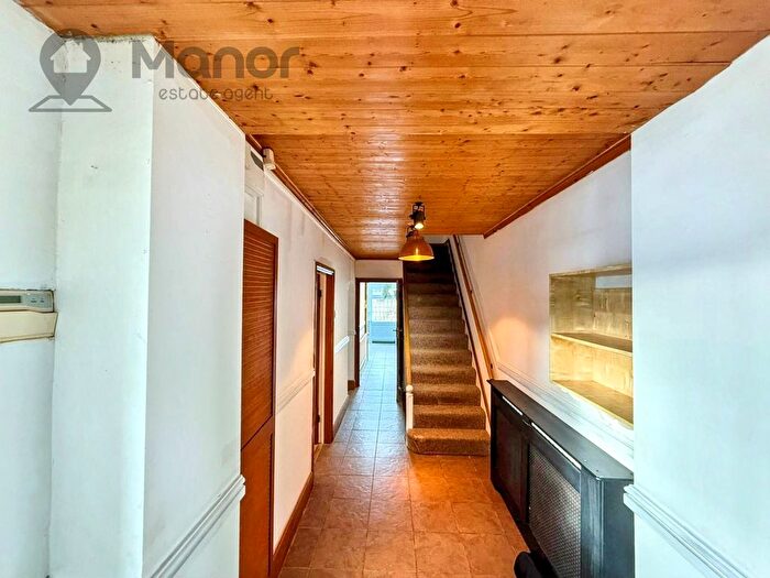 3 Bedroom Terraced House To Rent In Barnstaple Road, Romford, RM3