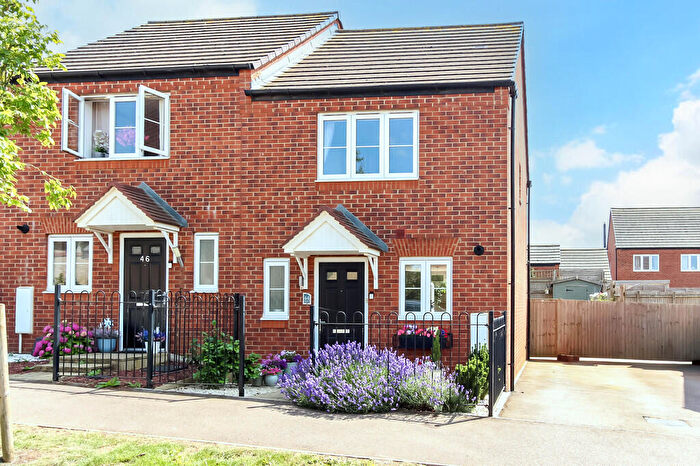 2 Bedroom Semi-Detached House For Sale In Kirtley Road, Wellingborough, NN8