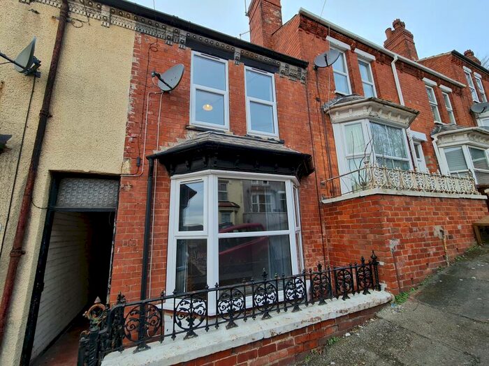 3 Bedroom Terraced House To Rent In Horton Street, LN2