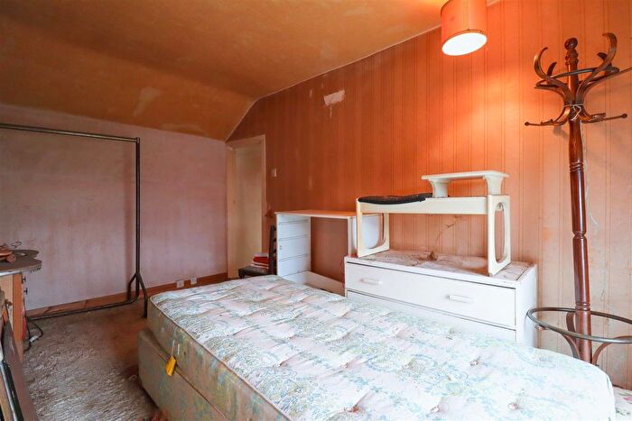 2 Bedroom Cottage For Sale In Church Road, Long Itchington, Southam, CV47