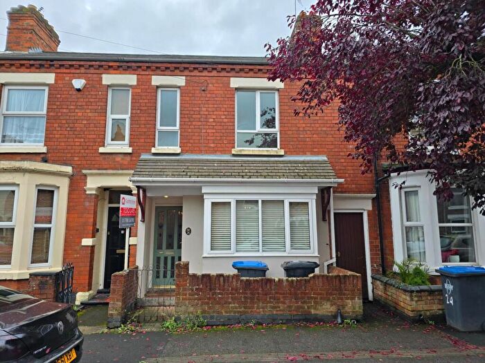 2 Bedroom Terraced House To Rent In Hunter Street, Rugby, Warwickshire, CV21