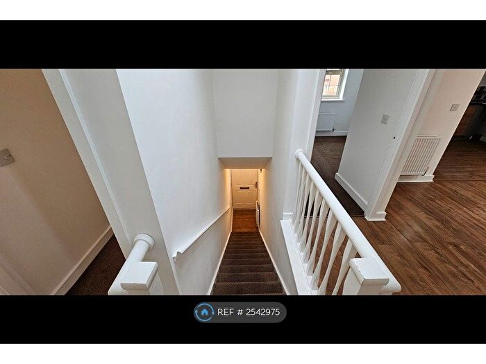 2 Bedroom Detached House To Rent In Shaftesbury Crescent, Derby, DE23