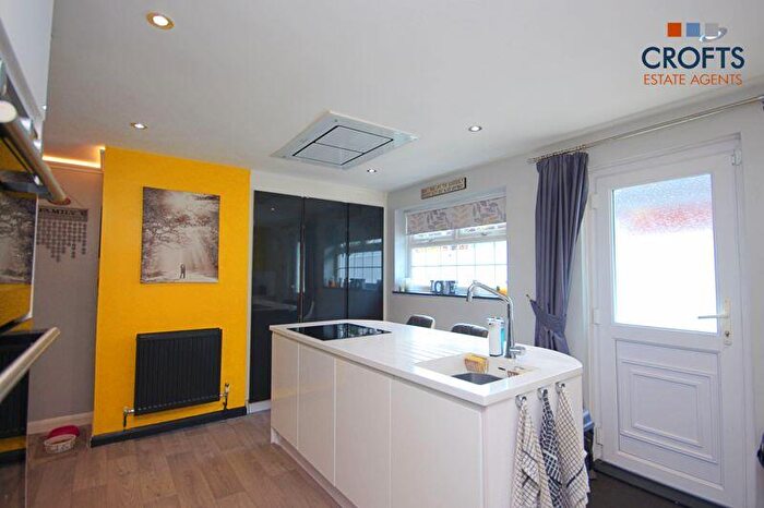 4 Bedroom Detached Bungalow For Sale In Stallingborough Road, Healing, DN41
