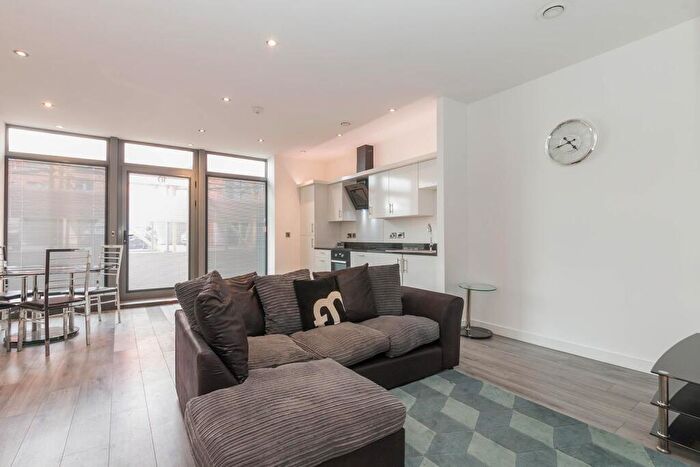 Apartment To Rent In Kenyon Forge, Kenyon Street, B18