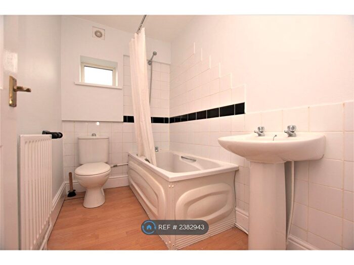 1 Bedroom Flat To Rent In Bridge Street, Brigg, DN20