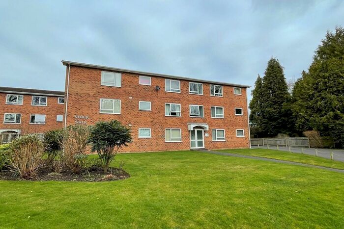 2 Bedroom Flat To Rent In Wimborne, BH21
