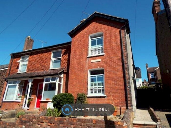 2 Bedroom Terraced House To Rent In St. Marys Road, Tonbridge, TN9