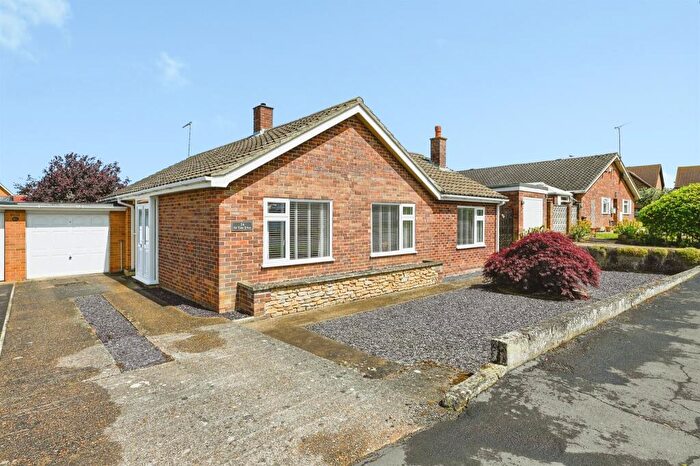 3 Bedroom Link Detached House For Sale In Fir Tree Drive, West Winch, King's Lynn, PE33
