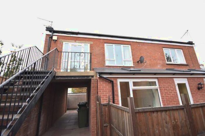 2 Bedroom Flat To Rent In Topsham Road, Exeter, EX2