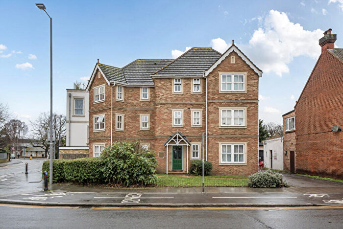 2 Bedroom Flat For Sale In Surbiton Road, Kingston Upon Thames, KT1