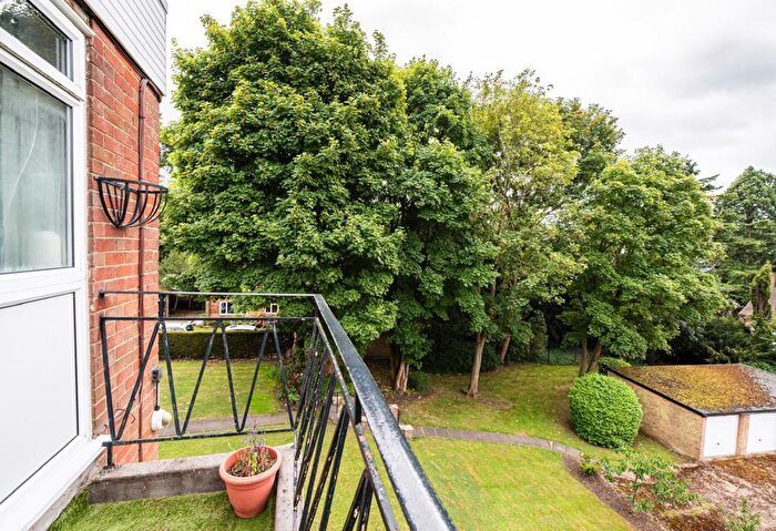 2 Bedroom Flat To Rent In Broomfield House, Stanmore Hill, Stanmore, Greater London, HA7