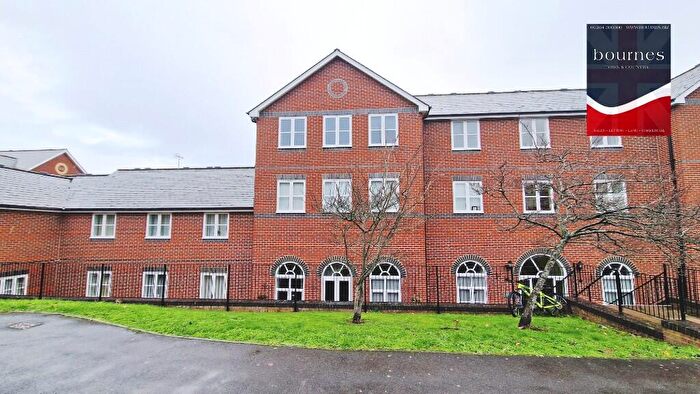 2 Bedroom Flat To Rent In Cardinal Mews, Vestry Close, Andover, Hampshire, SP10