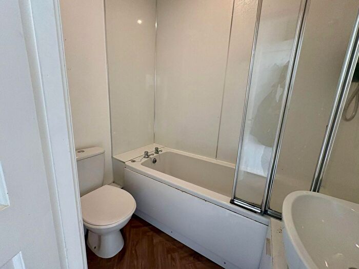 1 Bedroom Flat To Rent In Attic Floor Left, Union Grove, Aberdeen, AB10