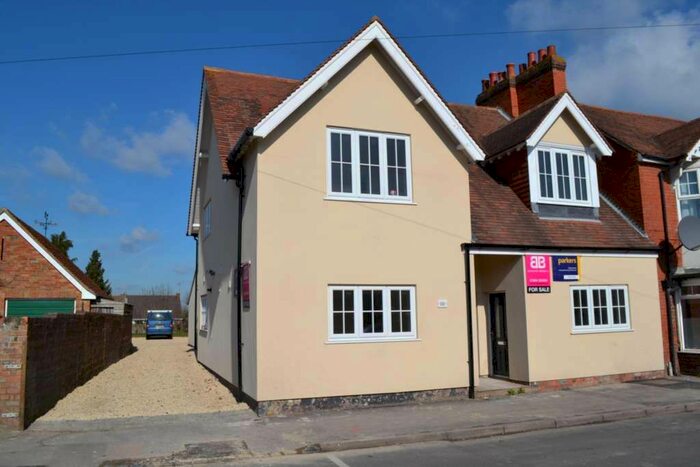 2 Bedroom Flat To Rent In Lower Road, Chinnor, OX39