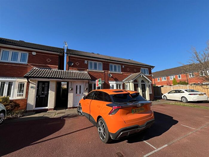 2 Bedroom Property To Rent In Holmeswood Close, Wilmslow, Cheshire, SK9