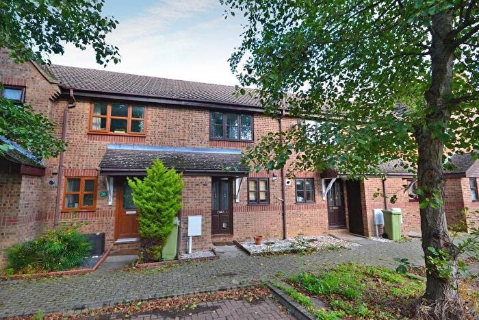 2 Bedroom Terraced House For Sale In Dodman Green, Tattenhoe, Milton Keynes, Buckinghamshire, MK4