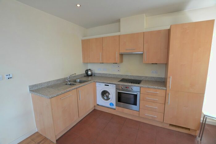 1 Bedroom Flat To Rent In Queens Road, Nottingham, NG2