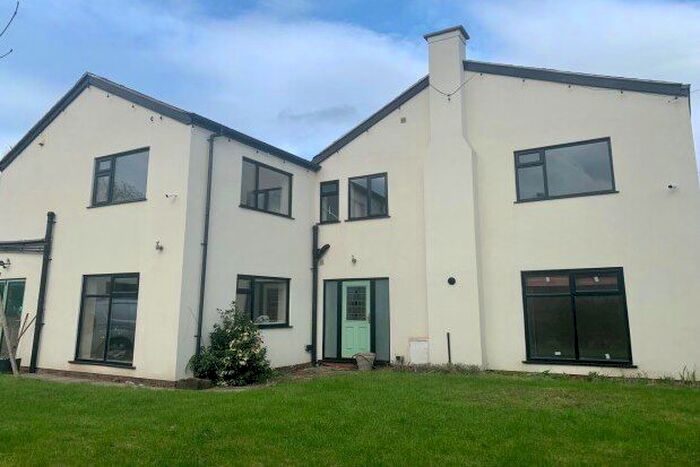 5 Bedroom Property To Rent In Padgate Lane, Warrington, WA1