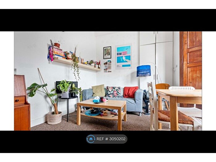 2 Bedroom Flat To Rent In Farleigh Rd, London, N16