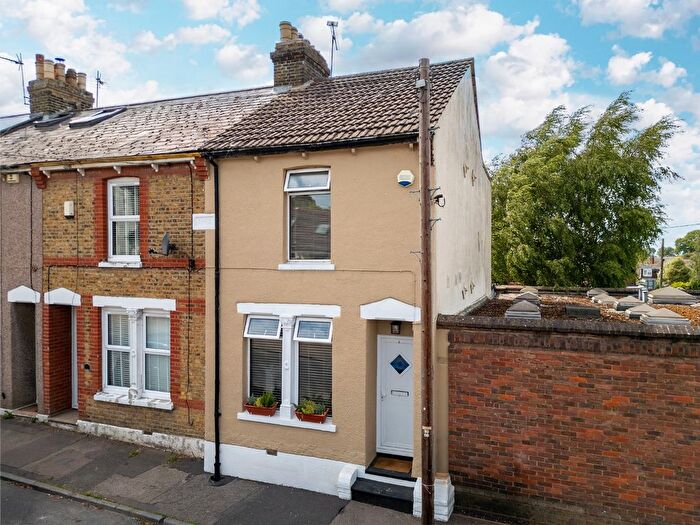 3 Bedroom End Terrace House For Sale In Forge Lane, Higham, Rochester, Kent, ME3