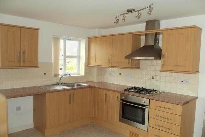 2 Bedroom Flat To Rent In Chatteris Court, St. Helens, WA10