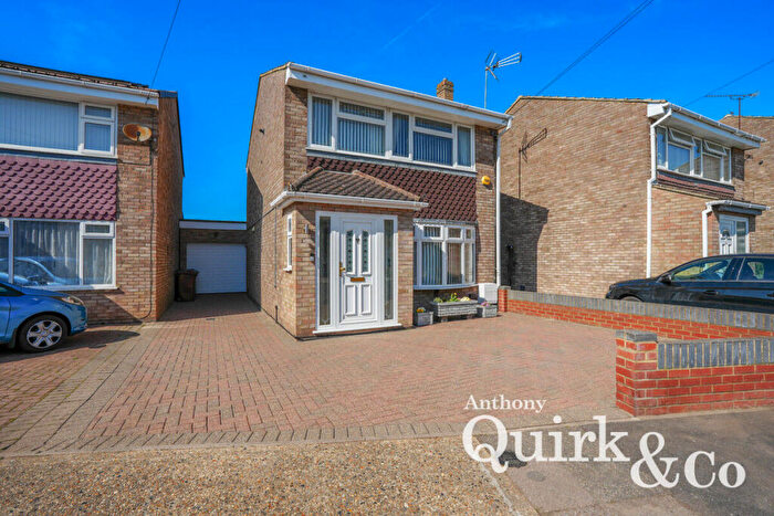 3 Bedroom Detached House For Sale In Coronation Avenue, East Tilbury, RM18