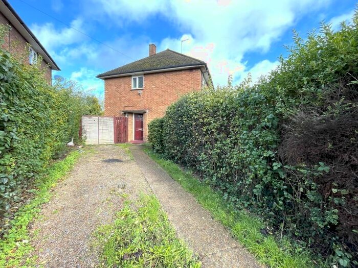 3 Bedroom House To Rent In Newbolt Road, Stanmore, Stanmore, HA7