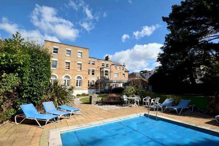 Studio To Rent In Poole Road, Bournemouth, BH2