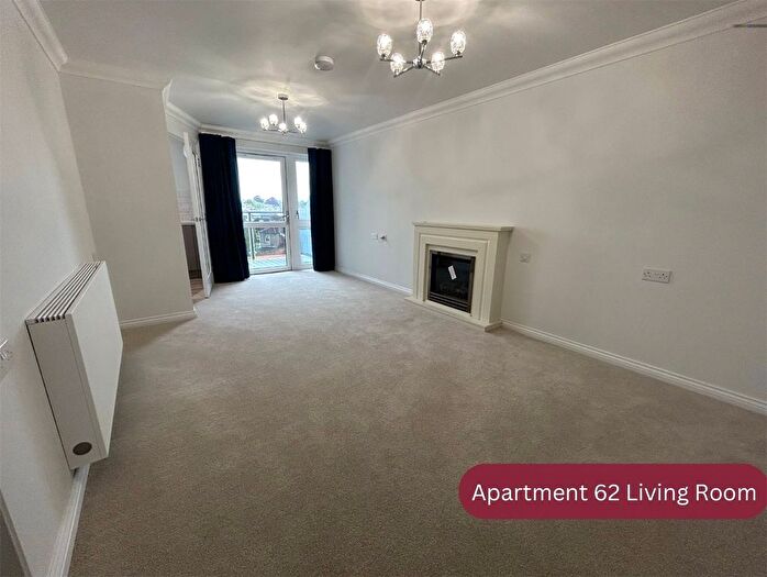 1 Bedroom Flat For Sale In Apartment, Riverain Lodge, Taunton, TA1