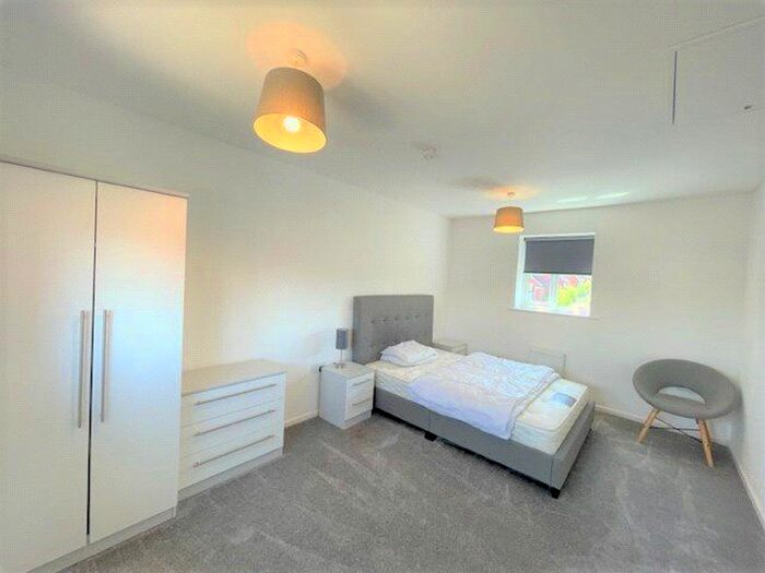 1 Bedroom Garage / Parking To Rent In Oakworth Close, Hadley, Telford, Shropshire, TF1