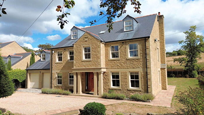 6 Bedroom Detached House For Sale In Knowle Road, Kirkheaton, HD5