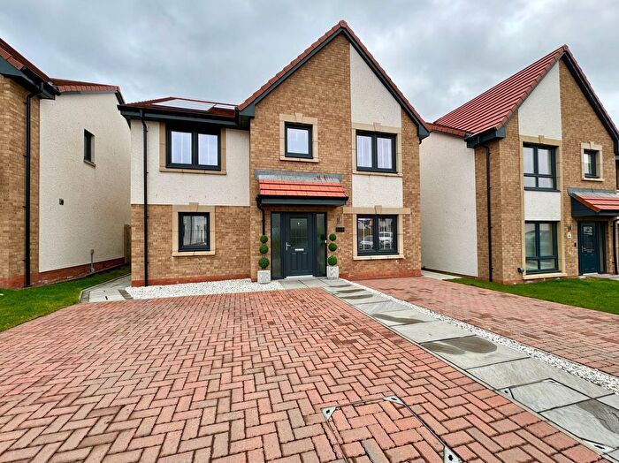 5 Bedroom Detached House For Sale In Mercat Crescent, Airth, FK2