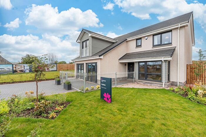 5 Bedroom Detached House For Sale In Town Park Way, Glenrothes, KY7