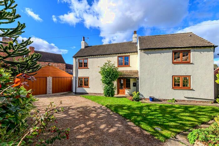 4 Bedroom Detached House For Sale In Micklyn, Church Hill, Selby, YO8