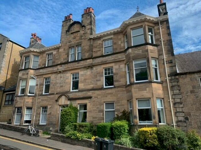 3 Bedroom Flat To Rent In Princes Street, Stirling Town, Stirling, FK8