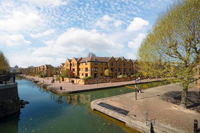 1 Bedroom Flat For Sale In Spirit Quay, Wapping, E1W