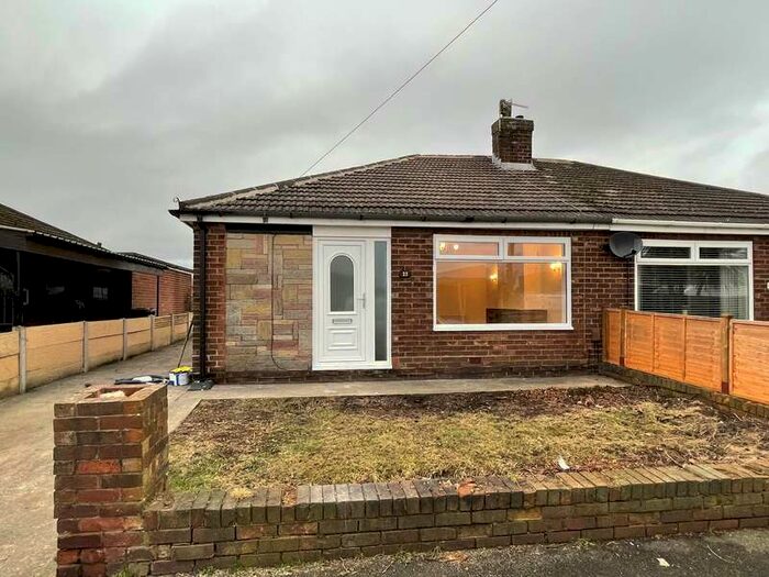 2 Bedroom Semi-Detached Bungalow To Rent In Upland Drive, Wigan, WN4