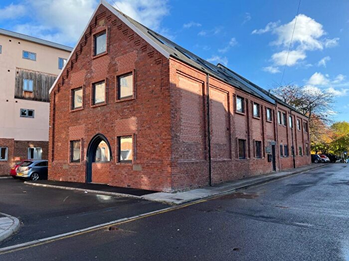 1 Bedroom Apartment To Rent In Medburn House, Barker Street, Shieldfield, Newcastle Upon Tyne, NE2