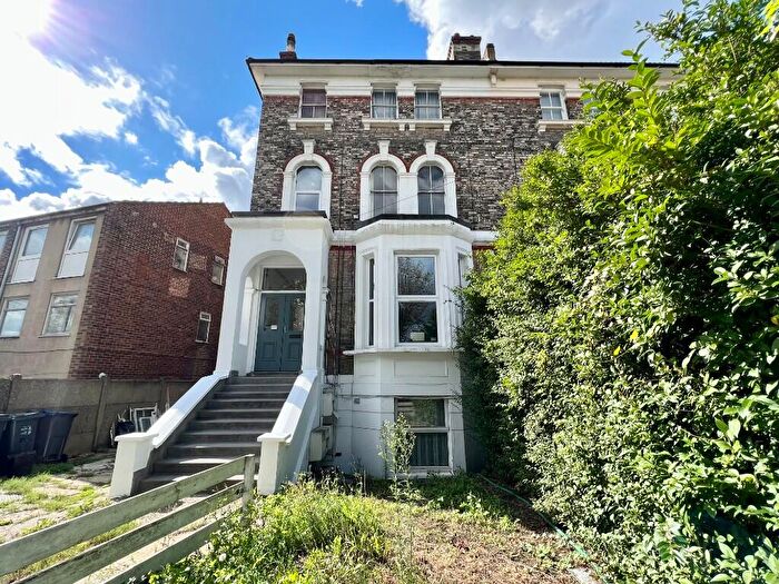 1 Bedroom Flat To Rent In Sunny Bank, London, SE25