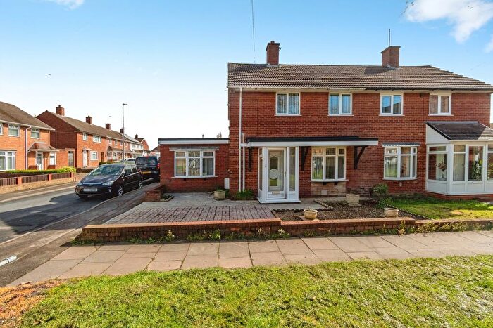 2 Bedroom Semi Detached House For Sale In Littleton Road, Willenhall, West Midlands, WV12