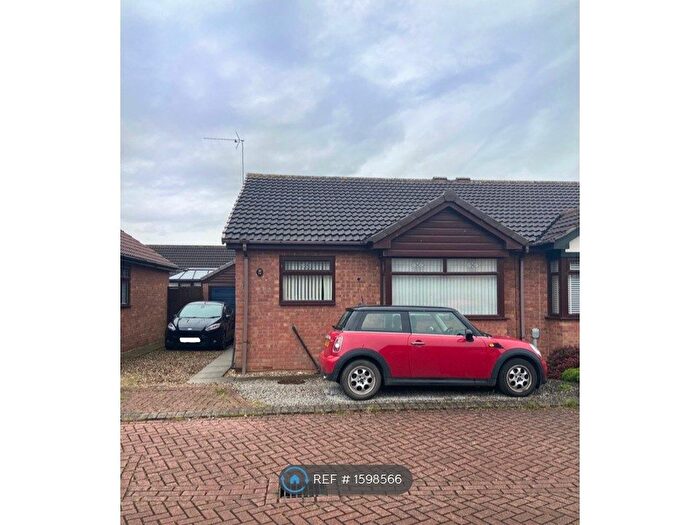 2 Bedroom Bungalow To Rent In Hunter Close, Preston, Hull, HU12